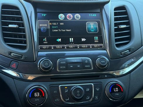 Used 2014 Chevrolet Impala LT image 12