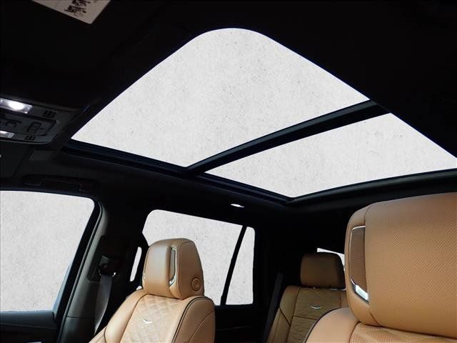 Used 2024 Cadillac Escalade Sport w/ Touring Package AWD/4WD image 16
