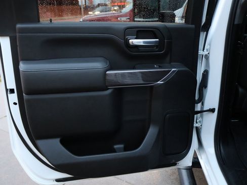 Used 2020 Chevrolet Silverado 2500 LTZ image 20