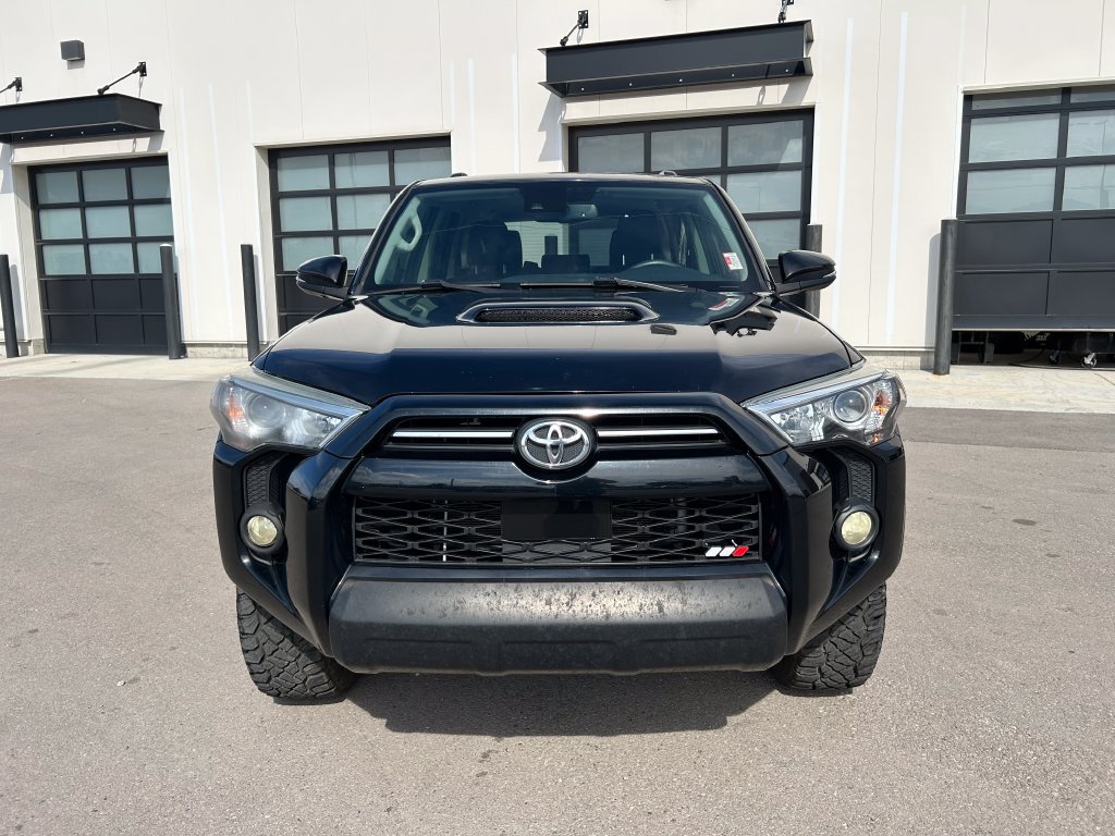 Used 2020 Toyota 4Runner TRD Off-Road Premium AWD/4WD image 5