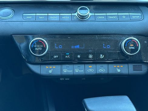 Used 2023 Hyundai Elantra SEL w/ Convenience Package image 14