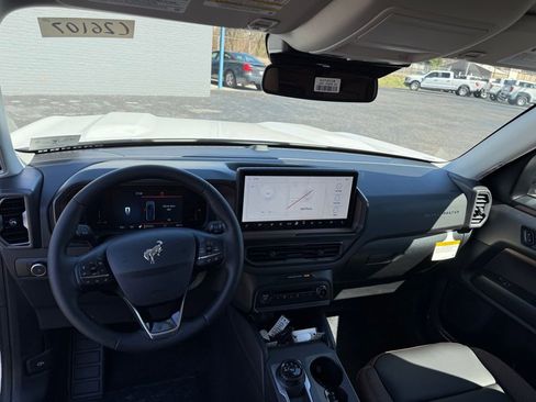 New 2026 Ford Bronco Sport Outer Banks image 13