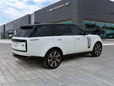 Used 2023 Land Rover Range Rover SE AWD/4WD image 5