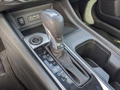 Used 2024 Nissan Sentra SV image 23