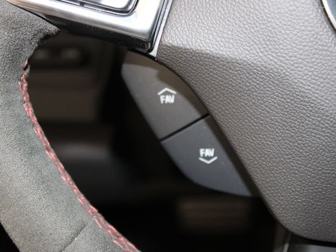 Used 2023 Chevrolet Camaro ZL1 RWD image 33