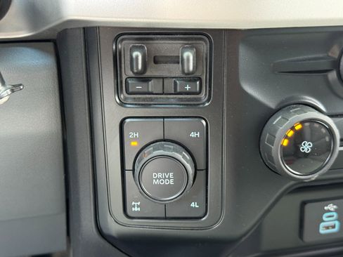 Used 2024 Ford F350 XL w/ Snow Plow Prep Package image 29