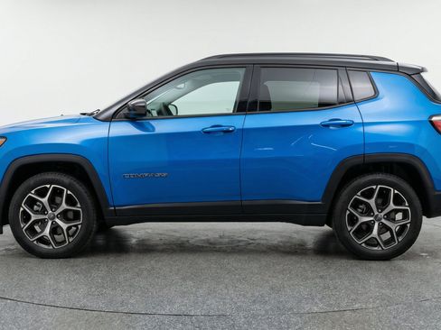 Used 2025 Jeep Compass Limited AWD/4WD image 5