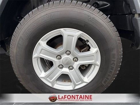 Certified 2020 Jeep Wrangler Sport image 27