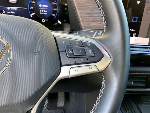 Certified 2025 Volkswagen Atlas SEL image 19