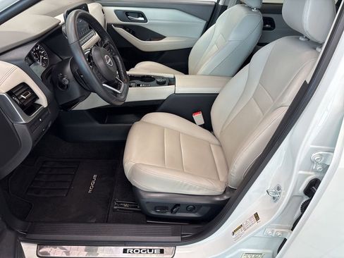 Used 2023 Nissan Rogue SL w/ SL Premium Package AWD/4WD image 14