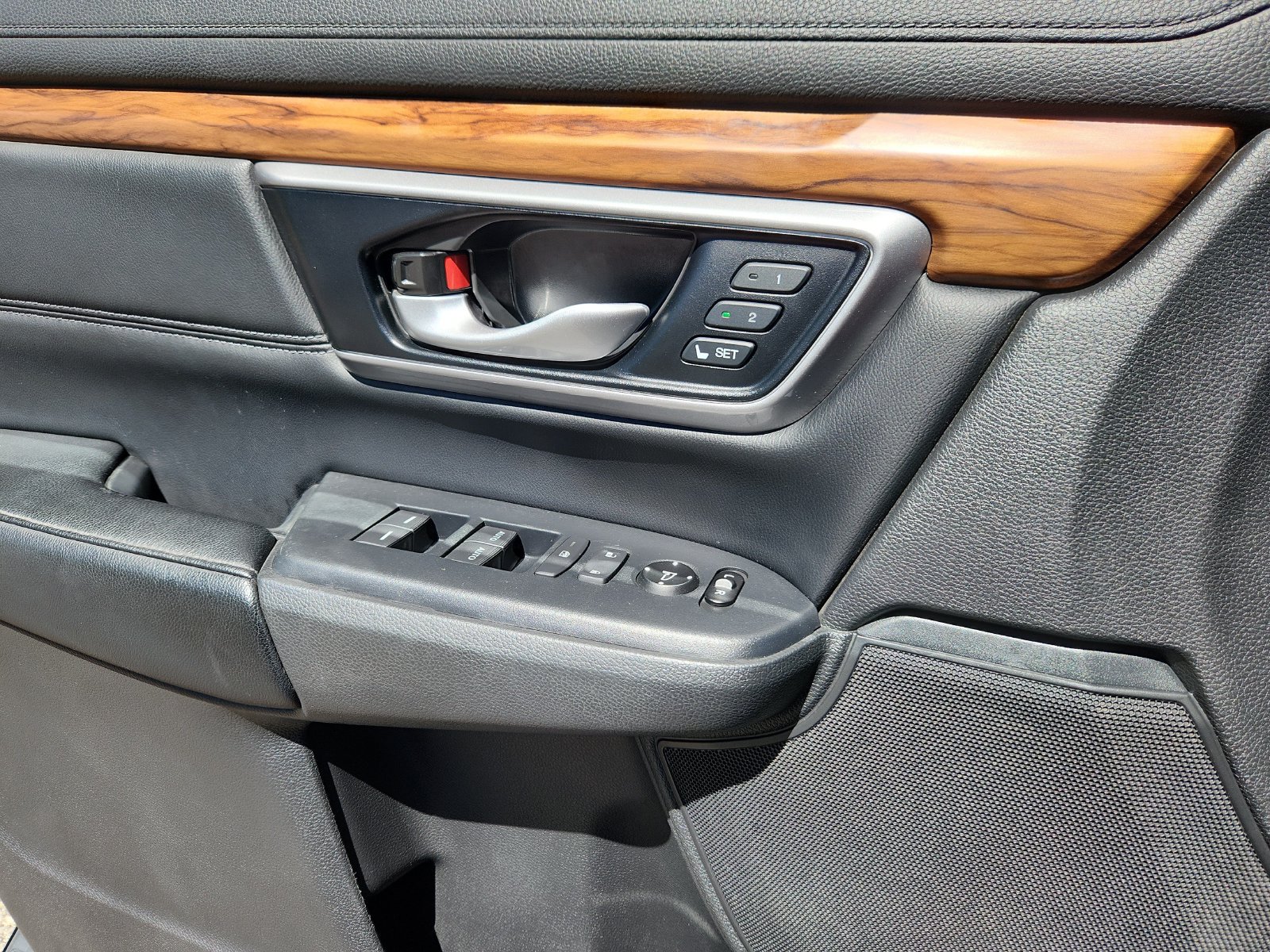 Used 2020 Honda CR-V EX-L image 9