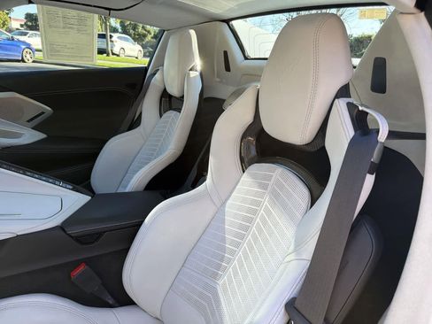 Used 2023 Chevrolet Corvette Stingray Premium Conv w/ 3LT image 27