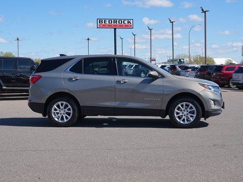 Used 2019 Chevrolet Equinox LT AWD/4WD image 2