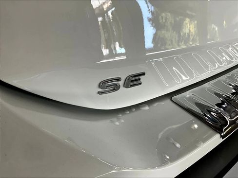 New 2026 Volkswagen Tiguan SE image 25