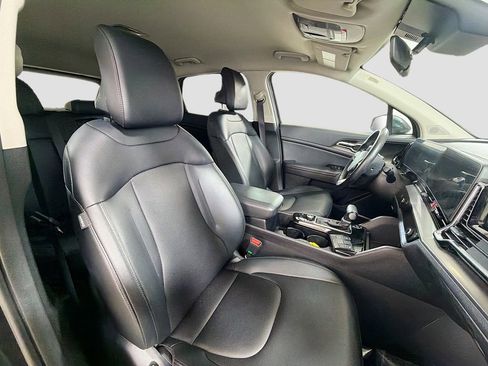 Used 2023 Kia Sportage EX image 29