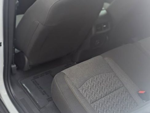 Used 2024 Chevrolet Equinox LT image 12