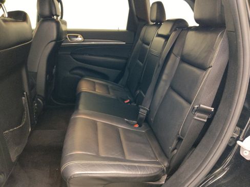 Used 2017 Jeep Grand Cherokee Limited w/ Jeep Active Safety Group AWD/4WD image 18
