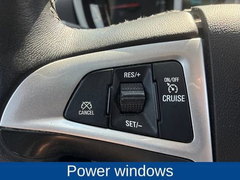 Used 2012 Chevrolet Equinox LT FWD image 17