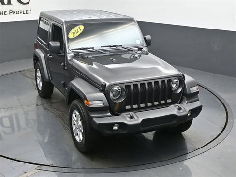 Used 2021 Jeep Wrangler Sport image 41