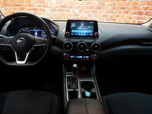 Certified 2023 Nissan Sentra SR w/ Midnight Edition Package FWD image 10