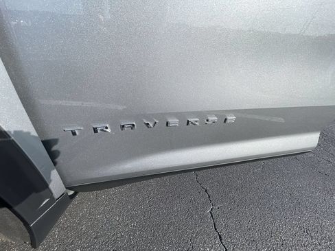 Certified 2026 Chevrolet Traverse LT FWD image 31