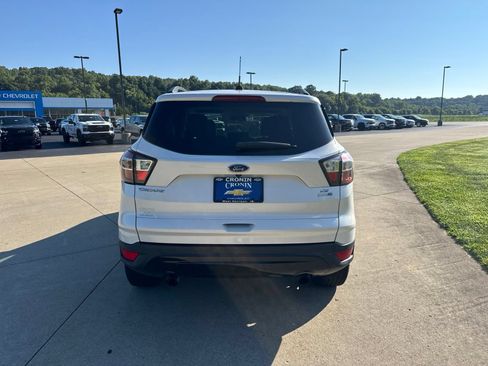 Used 2017 Ford Escape SE w/ SE Sport Appearance Package AWD/4WD image 5