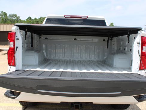 Used 2024 Chevrolet Silverado 1500 RST w/ Convenience Package II AWD/4WD image 19
