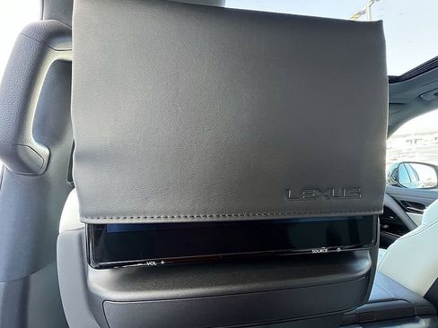 Used 2023 Lexus LX 600 4WD w/ Accessory Package (Z1) image 13