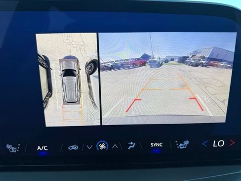 Certified 2024 Chevrolet Traverse LT FWD image 7