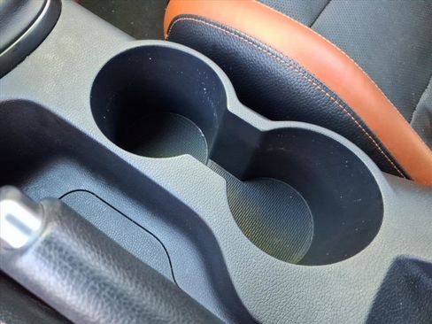 Used 2016 Hyundai Veloster Turbo image 24