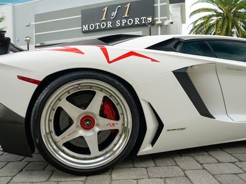 Used 2016 Lamborghini Aventador LP 750-4 Superveloce AWD/4WD image 30
