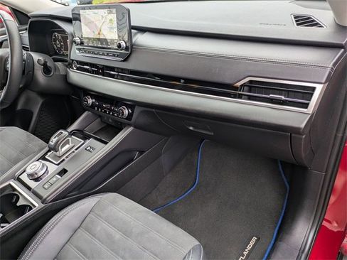 Used 2023 Mitsubishi Outlander SE image 38