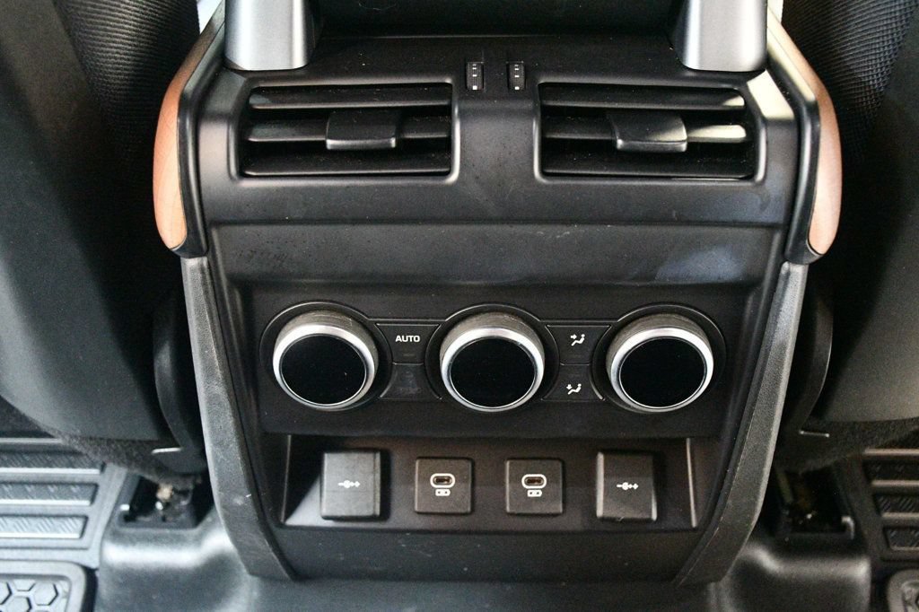 Used 2021 Land Rover Defender 110 X AWD/4WD image 77