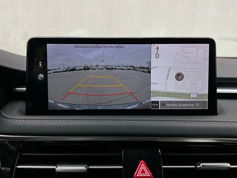 Used 2025 Genesis G70 2.5T image 34