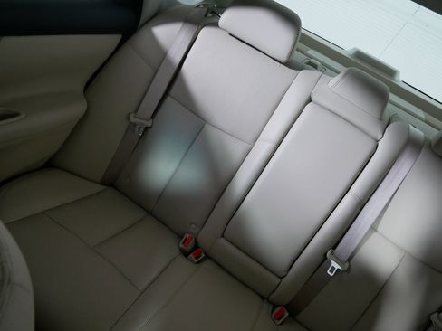 Used 2015 Nissan Altima 2.5 SL w/ Technology Package image 12