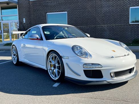 Used 2011 Porsche 911 GT3 image 8