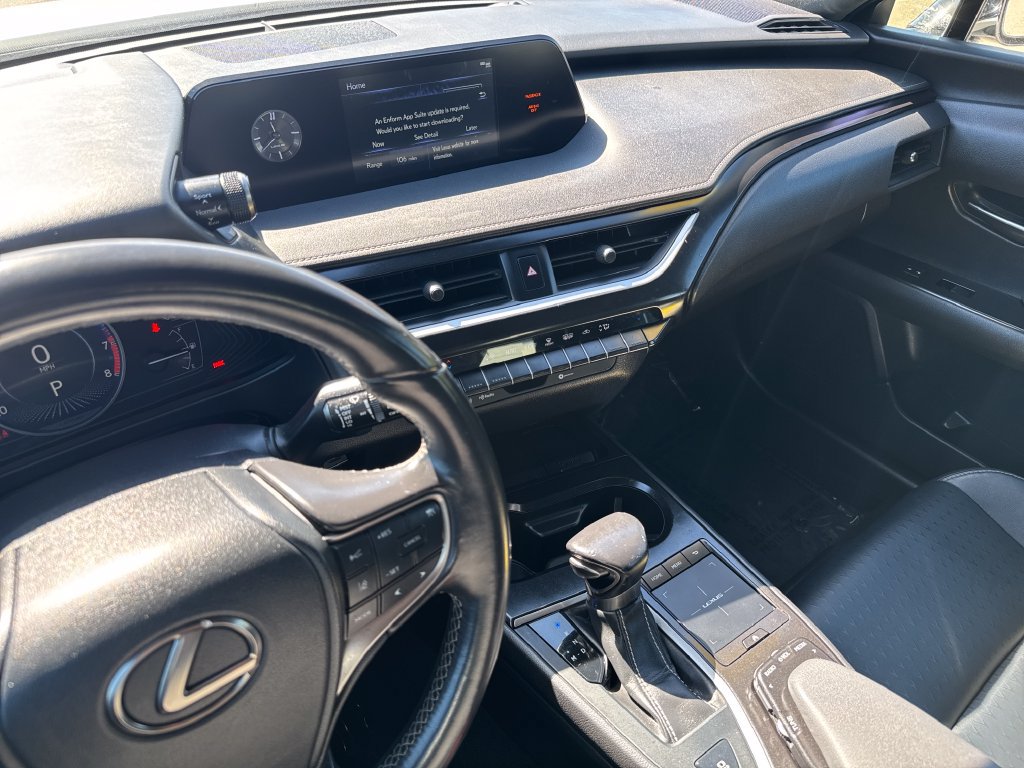 Used 2019 Lexus UX 200 w/ Accessory Package FWD image 22