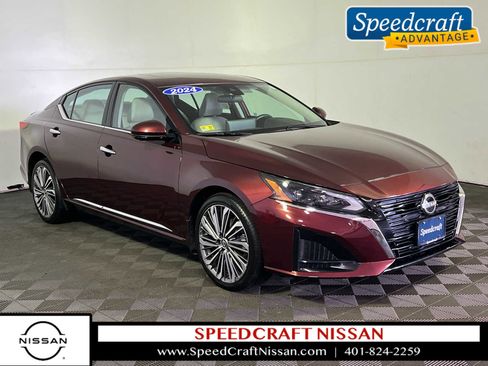 Certified 2024 Nissan Altima 2.5 SL image 1