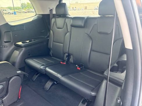 Used 2025 Kia Telluride S AWD/4WD image 15