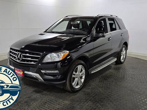 Used 2015 Mercedes-Benz ML 350 4MATIC image 3