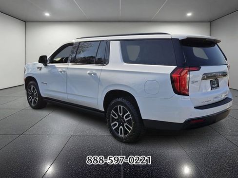 Used 2023 GMC Yukon XL AT4 w/ AT4 Premium Package AWD/4WD image 3