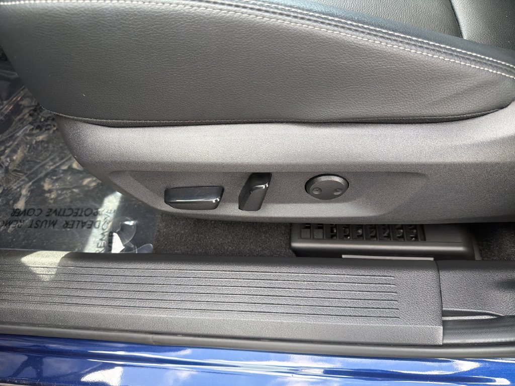 Certified 2025 Nissan Rogue SL w/ Tech Package AWD/4WD image 22
