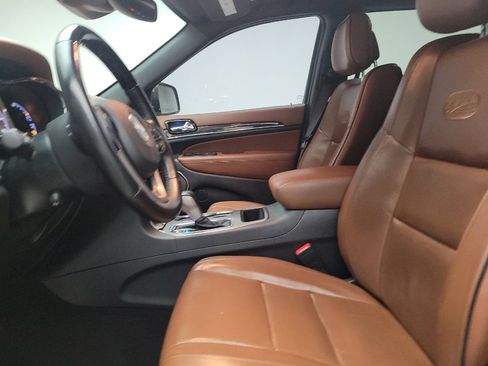 Used 2021 Jeep Grand Cherokee Overland w/ Trailer Tow Group IV image 17