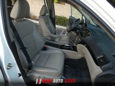 Used 2019 Honda Pilot Touring image 26