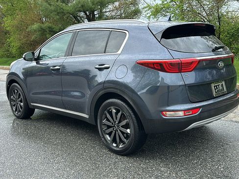Used 2019 Kia Sportage EX w/ EX Sport Appearance Package AWD/4WD image 8