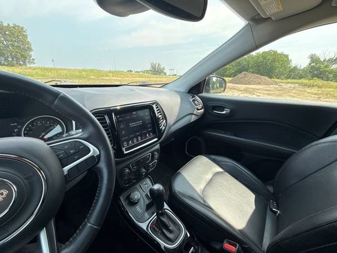 Used 2018 Jeep Compass Limited w/ Safe & Security Group AWD/4WD image 27