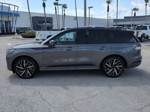 Used 2025 Lincoln Aviator Black Label w/ Black Label Special Edition AWD/4WD image 7