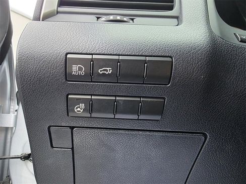 Used 2022 Lexus RX 350L FWD w/ Premium Package image 14