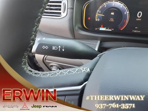 Certified 2024 Jeep Wagoneer L Series II w/ Flexible Seating Group AWD/4WD image 24