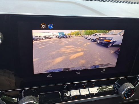 New 2026 Chevrolet Colorado W/T w/ Advanced Trailering Package AWD/4WD image 21